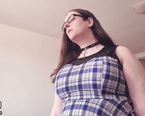 BoringKate aka boringkate OnlyFans Video - 02-22-2024 - The plaid dress