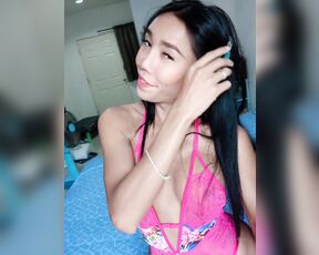 Ladyboy Mos aka Ladyboymos OnlyFans - Lazy day of mos