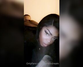 TS Shanice aka thegirlsha OnlyFans Video - 05-08-2022 - Un clicli pere de famille lol, je lui donnais des coups avec mes fesses