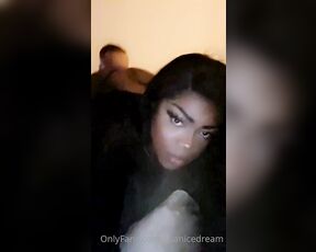 TS Shanice aka thegirlsha OnlyFans Video - 05-08-2022 - Un clicli pere de famille lol, je lui donnais des coups avec mes fesses