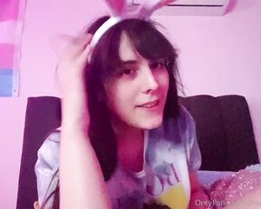 Bunnygirl_Emma aka bunnygirl_emma OnlyFans Video - 01-01-2023 - Happy New Year everyone Why dont we start it with a banger