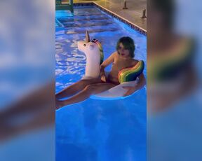 Eve Lilith aka basedtransgirl OnlyFans Video - 05-18-2024 - playing on my floatie 3