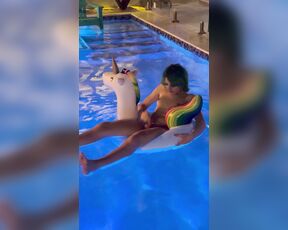 Eve Lilith aka basedtransgirl OnlyFans Video - 05-18-2024 - playing on my floatie 3