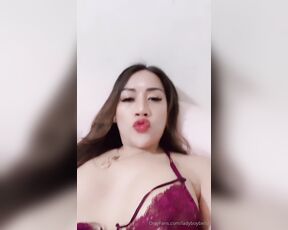 Bella Jelo aka ladyboybella OnlyFans Video - 02-13-2024 - U see my dick