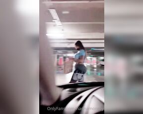 Hanna Monroy aka hannamonroy OnlyFans Video - 08-01-2022 - En el estacionamiento d el centro comercial lo mas rico