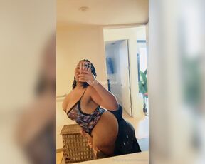 ROXIE2THICK aka roxiexxx OnlyFans Video - 08-29-2024 - HEAD WAS ON THE MENU SO I HAD TO GET IT