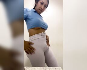 Victoriayoana aka yoanavictoria3 OnlyFans Video - 06-13-2024 - Disfrútalo papitos