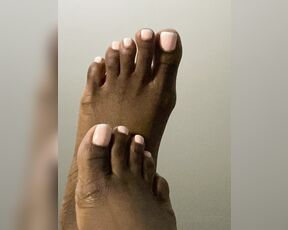 Ts Mya Foxx aka tsmyafoxx OnlyFans Video - 09-26-2022 - Four oclock foot pics