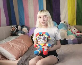 BubblePinkElle aka bubblepinkelle - 05-03-2024 OnlyFans Video - I fucked the Ponmi plushie