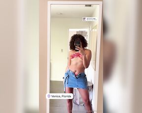 GoddessCurls aka queenshooter - 07-23-2024 OnlyFans Video - I Love a Private Pool