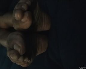 Hoodho aka hoodho - 03-25-2021 OnlyFans Video - FETISH video request curling my toes