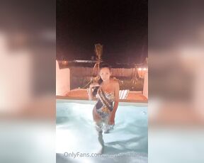 LadyboyShaSha aka ladyboyshasha - 01-16-2023 OnlyFans Video - Be naughty at outdoor pool