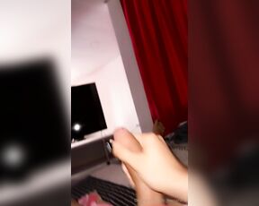 Mariana sandoval aka x_mariana_s - 08-13-2024 OnlyFans Video - Estaba viendo una pelicula y termine sacándome la leche