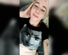 Bellehaze aka bellehazee - 08-25-2021 OnlyFans Video - Jai une vidéo à monter ou je joue avec mon gode  La grosse tache cest