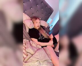 Cadence Caliber aka cadencecaliber - 06-05-2024 OnlyFans Video - My toxic traits are that I talk during the movie and might distract you by stroking