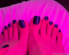 Goddessjessyxxl aka goddessjessyxxl - 04-15-2024 OnlyFans Video - Sexiest toes you have ever seen