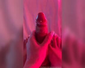 Goddessjessyxxl aka goddessjessyxxl - 06-14-2024 OnlyFans Video - My girldick and pretty feet is all you dream about I know that