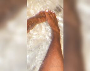 Ptsmonica aka ptsmonica - 12-06-2019 OnlyFans Video - Pretty white toes