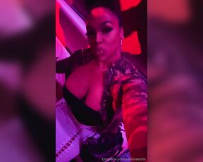 Sabrina Kellis aka sabrinakellis - 09-17-2023 OnlyFans Video - _ You like my outfit daddy