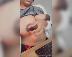 Sabrina Kellis aka sabrinakellis - 08-11-2024 OnlyFans Video - _ Suck my titties while Im working daddy