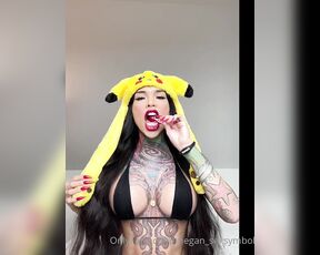 Megan Mora Ts aka megan_sexsymbol - 01-21-2021 OnlyFans Video - PIKA PIKACHU Throw milk on me  Lanzar Leche sobre Mi