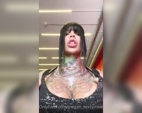 Megan Mora Ts aka megan_sexsymbol - 03-23-2023 OnlyFans Video - Gym Time  Would you like to fuck me sweaty