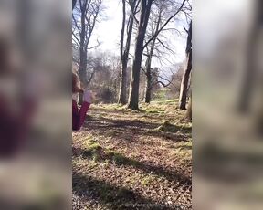 Marcelly Angel aka marcellyangel - 02-13-2024 OnlyFans Video - When people look at me, they didnt realise i would do behind the trees in the