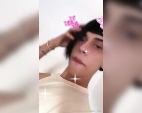 Sweet mati aka sweet_mati - 12-19-2023 OnlyFans Video - Do you want me to put the gum in your mouth Quieres que te pase el