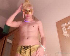 Blonditwink aka blonditwink - 12-31-2022 OnlyFans Video - I wish everyone a happy new year 2023