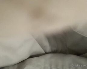 Glamgurlxoxo aka glamgurlxoxo - 04-13-2021 OnlyFans Video - Love how he always growls while Im taking his load  I need him to fuck