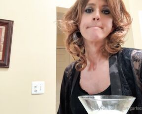 Glamgurlxoxo aka glamgurlxoxo - 05-17-2023 OnlyFans Video - The time when I had 11 guys shoot their load into a glass for me and