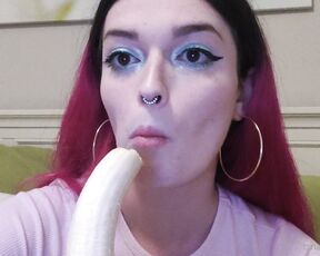 Natalie Stone aka nataliestone - 02-19-2021 OnlyFans Video - Eating a banana