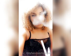 Ashley DA CRUZ aka travtchoin - 12-01-2020 OnlyFans Video - Quand je lallume avec ma chicha