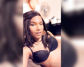 Ashley DA CRUZ aka travtchoin - 03-09-2023 OnlyFans Video - Celle qui tombe et médite finie toujours par se relever bigup womens day misstournevis