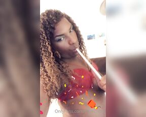 Ashley DA CRUZ aka travtchoin - 08-17-2020 OnlyFans Video - Après midi capricieuse ash bellegosseoupas