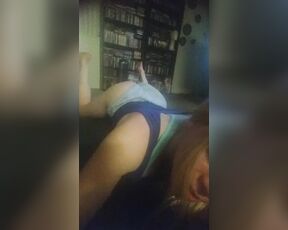 Jesse flores aka jesseflo - 04-19-2017 OnlyFans Video - Yoga booty gyrating video