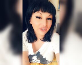 Bailey Jay aka baileyjaytweets - 05-19-2021 OnlyFans Video - I am Bailey Jay and these are my boobs