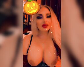 Bailey Jay aka baileyjaytweets - 10-26-2023 OnlyFans Video - I love to just rub my boobs