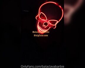 BalaclavaBarbie aka balaclavabarbie - 10-18-2020 OnlyFans Video - Early Halloween  showing my ass wishing I was getting fucked