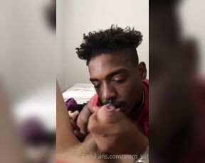 Bubblz aka bubblzexe - 07-19-2022 OnlyFans Video - Waking up to tabuu playing with me till I made a mess of myself