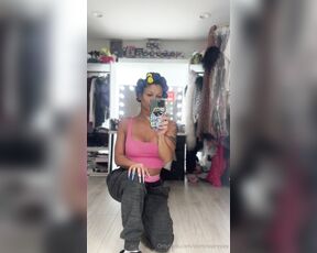 Domino Presley aka dominopresley - 09-03-2024 OnlyFans Video - Getting ready _ Feeling myself