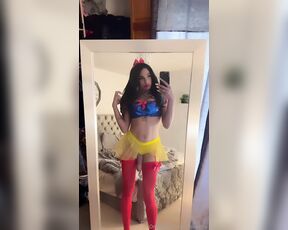 JessXXXtra aka jessxxxtra - 10-31-2023 OnlyFans Video - Did you know Snow White was hiding such a BIG secret Happy Halloween