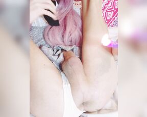 FloraJinora aka florajinora - 03-12-2020 OnlyFans Video - I put a sock in my mouth to deal with the ouchies the 2nd time round