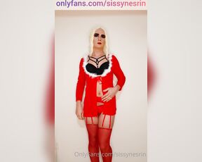 Sissy Nesrin aka sissynesrin - 12-25-2020 OnlyFans Video - VIDEO Say hello to Santa Mom