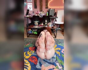 Bitwink18 aka bitwink18 - 08-07-2024 OnlyFans Video - Wanna get oiled up with me and have hot slippery sex Do you like it when