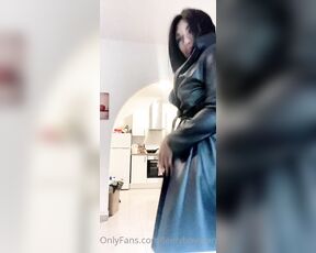 Ladyboy Mandy aka leidyboymandy - 03-24-2021 OnlyFans Video - Good night beautiful people