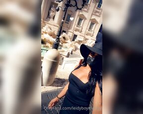 Ladyboy Mandy aka leidyboymandy - 05-29-2021 OnlyFans Video - Visiting the Fontana di trevi