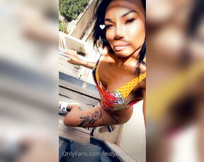 Ladyboy Mandy aka leidyboymandy - 07-22-2021 OnlyFans Video - Morning woody