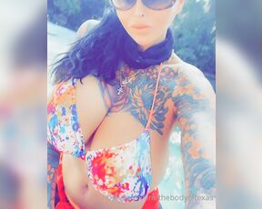 Kayla Koi aka thebodyoftexas - 10-15-2020 OnlyFans Video - River fun oct