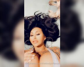 Kayla Koi aka thebodyoftexas - 01-02-2021 OnlyFans Video - New year Eve 2020